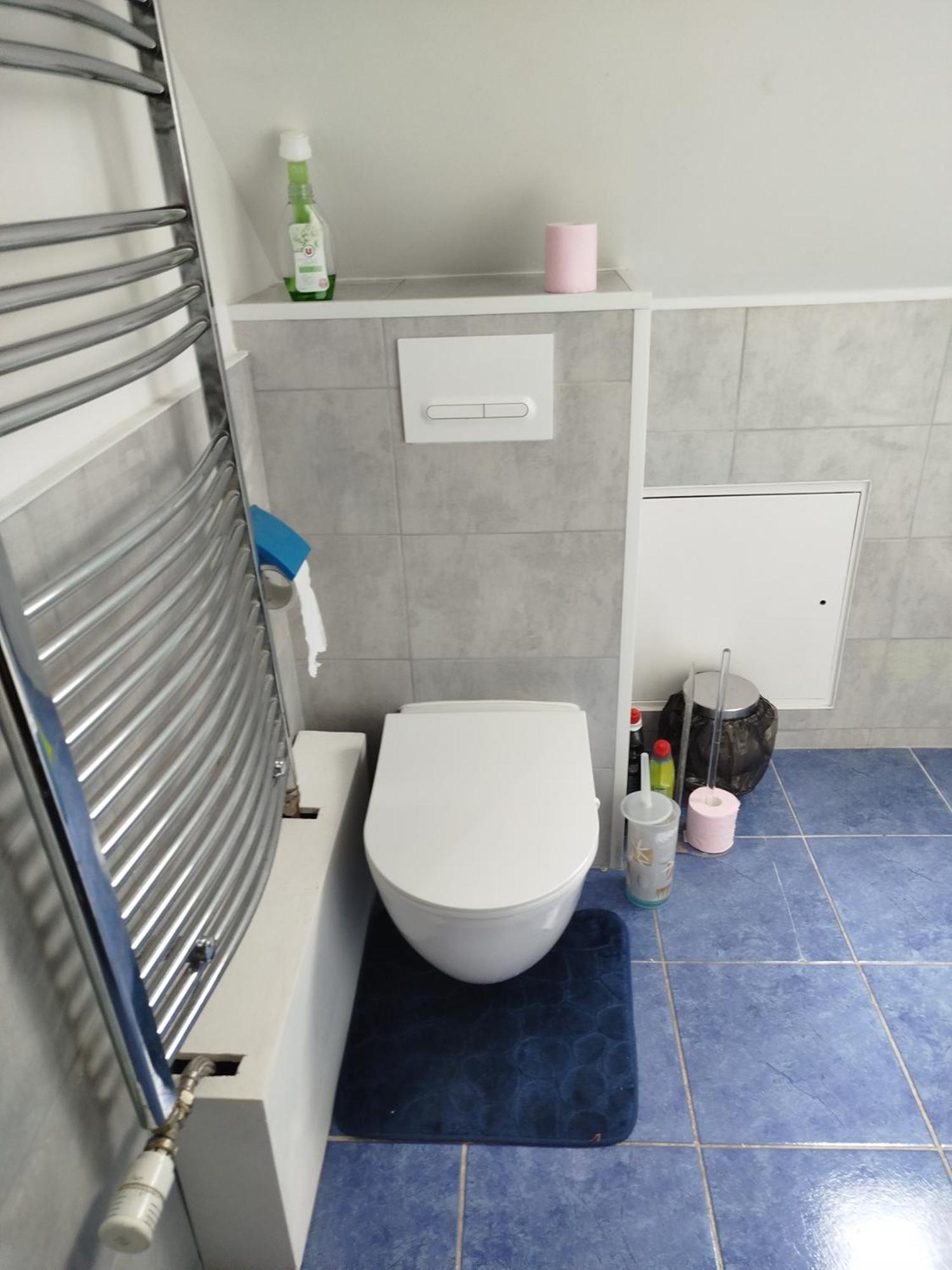 Chambre Rouge Dans Maison Avec Parking Cluses Room photo
